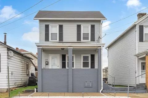 209 8th St, Monaca, PA 15061