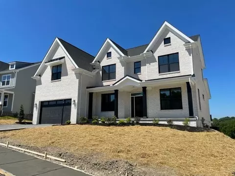 1020 Stonegate Dr, Mcdonald, PA 15057