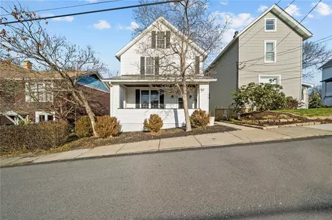 218 E Loyalhanna St, Ligonier, PA 15658
