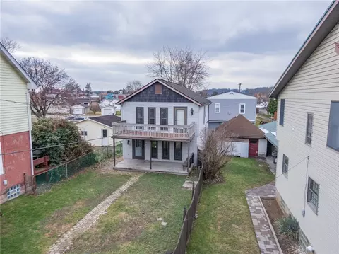 1007 Dallas Ave, Natrona Heights, PA 15065