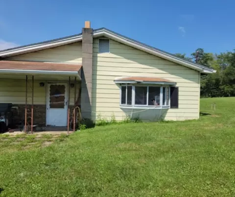 139 Lemmon Rd, Mount Pleasant, PA 15666