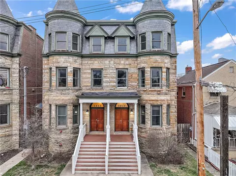 5815 Rippey St #B, Pittsburgh, PA 15206