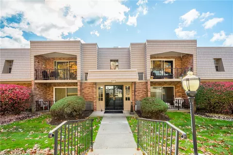 603 Calais Dr #2104, Pittsburgh, PA 15237