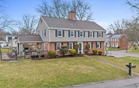 100 Laurelwood, Pittsburgh, PA 15237
