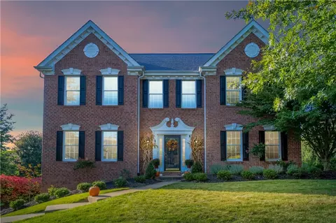 411 Minglewood Dr, Gibsonia, PA 15044
