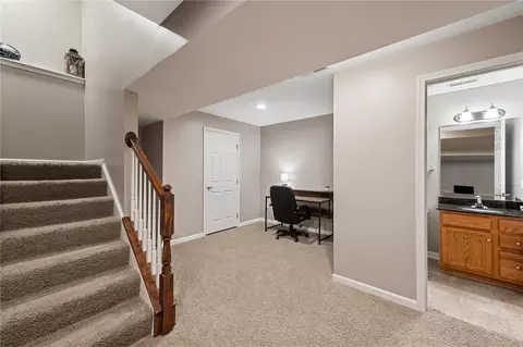 205 Springbrook Dr, Mars, PA 16046 photo 28