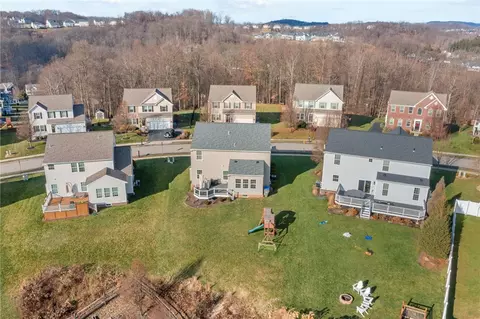 205 Springbrook Dr, Mars, PA 16046 photo 4