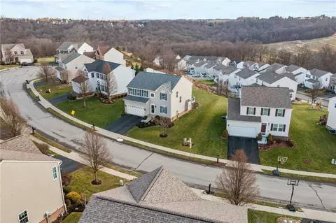 205 Springbrook Dr, Mars, PA 16046 photo 3