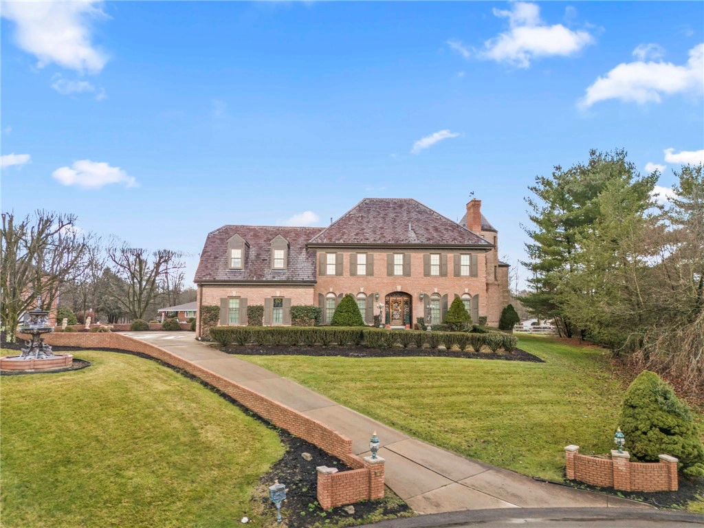 107 Treetop Ln  