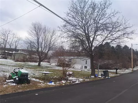 416 3rd St, Lemont Furnace, PA 15456