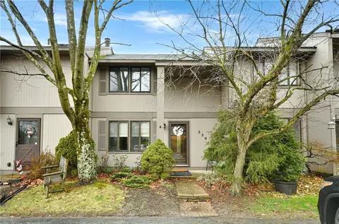 339 Ridge Point Cir, Bridgeville, PA 15017