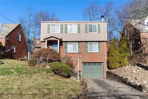 5 Oakville Dr, Pittsburgh, PA 15220