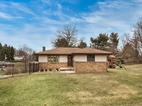 119 Alcott Dr, Sewickley, PA 15143