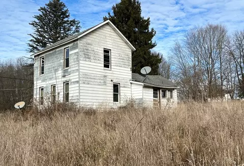 1430 Carlisle Rd, Transfer, PA 16154