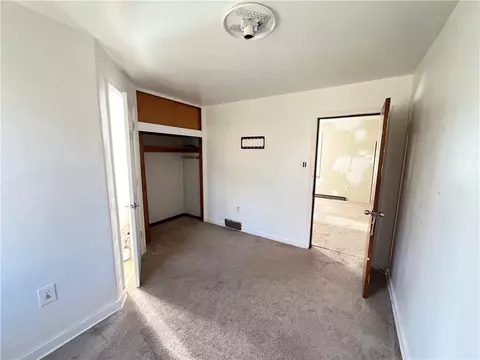1091 Masters Ln, North Huntingdon, PA 15642 photo 6