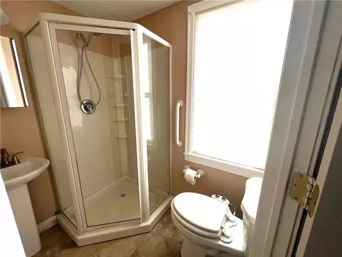 1091 Masters Ln, North Huntingdon, PA 15642 photo 5