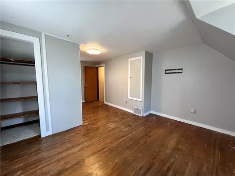 1091 Masters Ln, North Huntingdon, PA 15642 photo 8