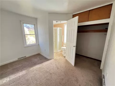 1091 Masters Ln, North Huntingdon, PA 15642 photo 4