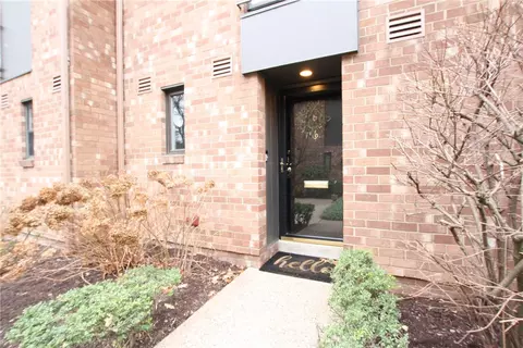 8 Foster Sq, Pittsburgh, PA 15212