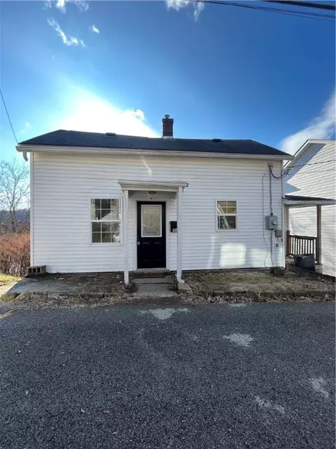186 Washington St, Freeport, PA 16229