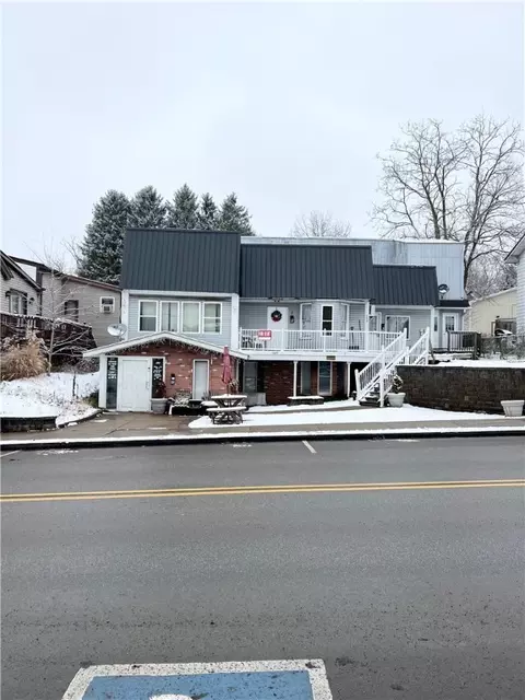 205 S Main St, Slippery Rock, PA 16057