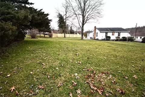 Exterior - 1 Oak Ln, Eighty Four, PA 15330 photo 5 of 8