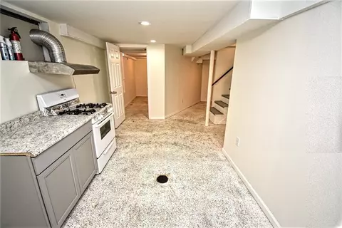 Kitchen - 1 Oak Ln, Eighty Four, PA 15330 photo 3 of 3