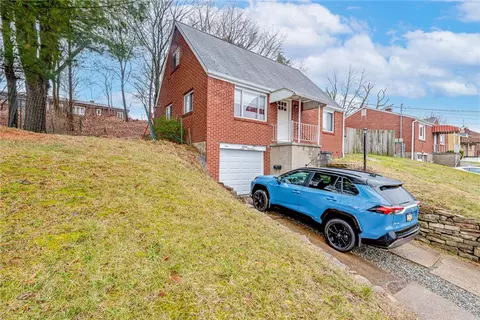 1516 Pleasantview Dr, Monroeville, PA 15146