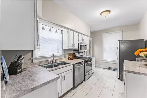 414 Laurel Blvd, New Castle, PA 16101 | 7 Photos - Movoto