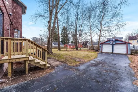 414 Laurel Blvd, New Castle, PA 16101 | 7 Photos - Movoto