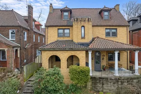 5406 Beacon St, Pittsburgh, PA 15217