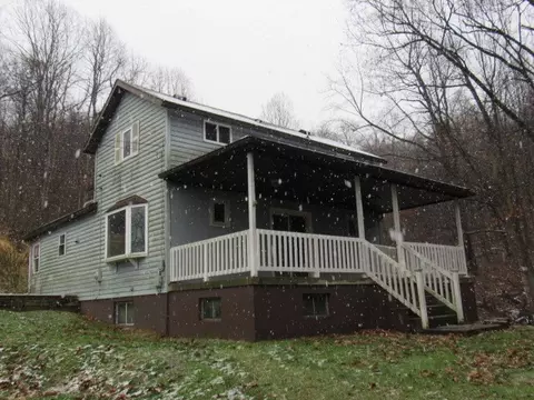 815 High St, Dunbar, PA 15431