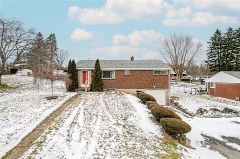 3029 Mintwood Dr, New Kensington, PA 15068