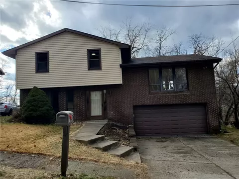 216 Briaridge Dr, Turtle Creek, PA 15145