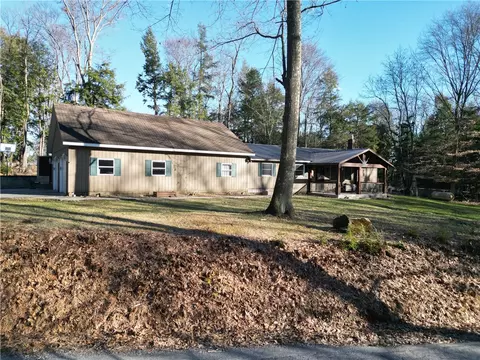 641 Albion Rd, Punxsutawney, PA 15767