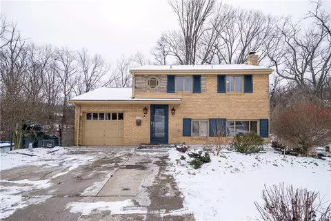 1736 Beryl Dr, Pittsburgh, PA 15227