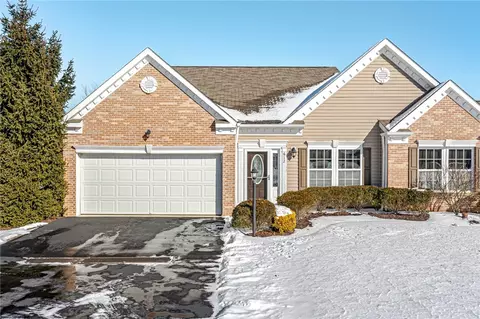 612 Whispering Pnes, Gibsonia, PA 15044