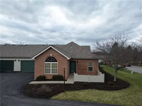 5141 Polo Fields Dr, Gibsonia, PA 15044