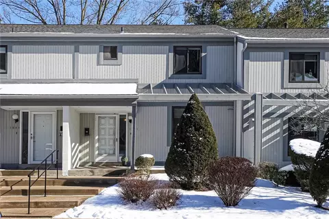 1591 Pinehurst Dr, Pittsburgh, PA 15241