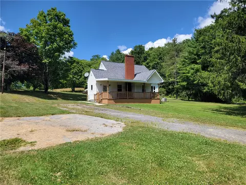 1715 Byers Rd, Mahaffey, PA 15757