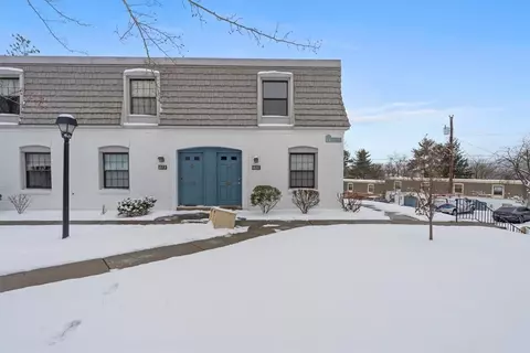 671 Pennsbury Blvd, Pittsburgh, PA 15205