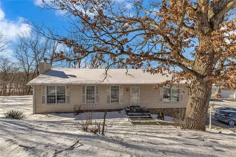 8 E Kroker St, Ambridge, PA 15003