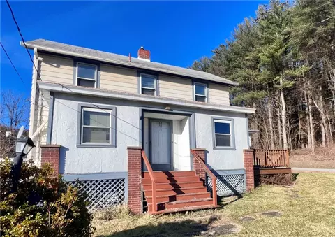 369 Manor Harrison City Rd, Manor, PA 15655