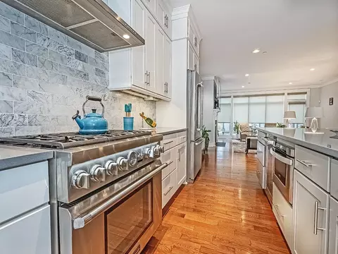 6386 Melissa St, Pittsburgh, PA 15206 photo 7