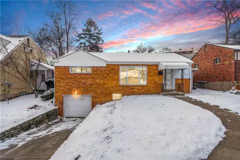 2432 N Meadowcroft Ave, Pittsburgh, PA 15216