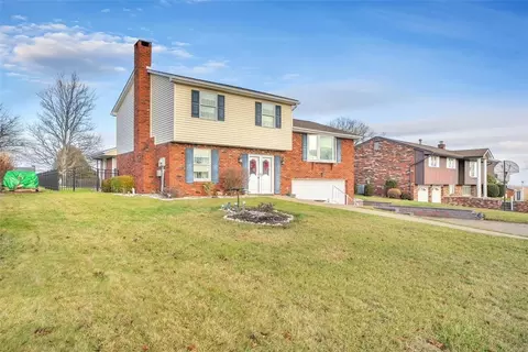 476 Jeffreys Dr, Elizabeth, PA 15037