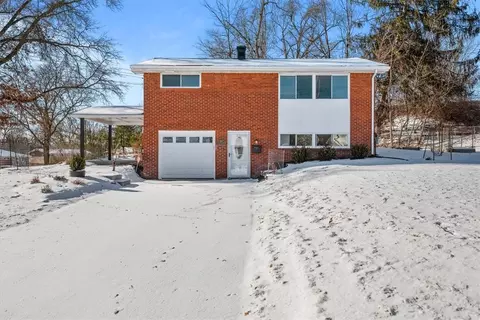 554 Sunnyfield Dr, Monroeville, PA 15146