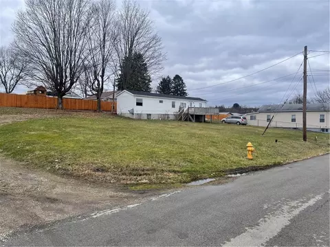 120 5th Ave, Uledi, PA 15484