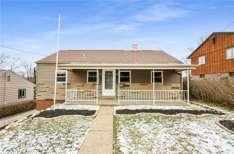 1013 Burbank Rd, Mckeesport, PA 15133