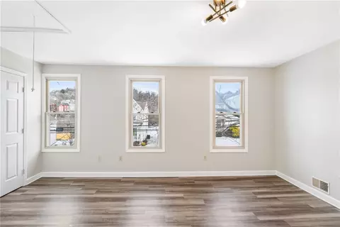 614 Baldridge Ave, Braddock, PA 15104 photo 16